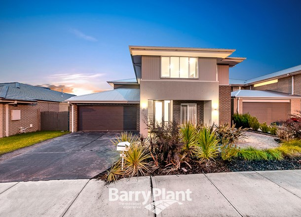 28 Lineham Drive, Cranbourne East VIC 3977