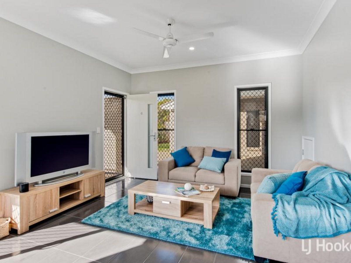 2/190 James Street, Redland Bay QLD 4165, Image 1