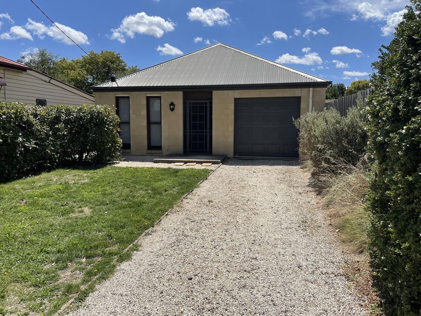 3 bedrooms House in 42 Simpson Street KYNETON VIC, 3444