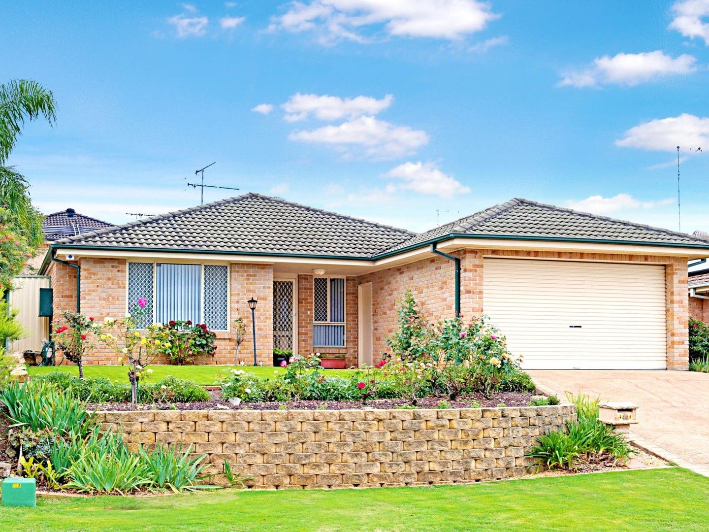 4 bedrooms House in 46 Kobina Avenue GLENMORE PARK NSW, 2745