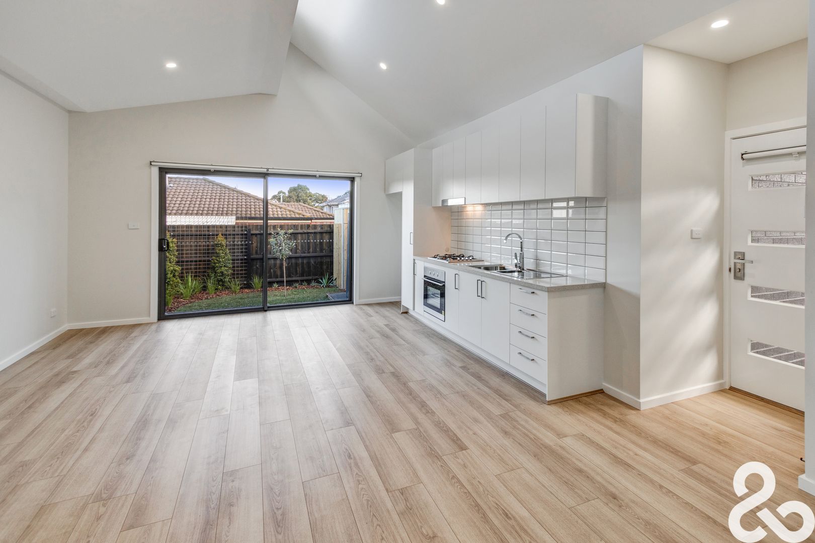 2/19 Dorrington Avenue, Reservoir VIC 3073 Apartment For Rent Domain