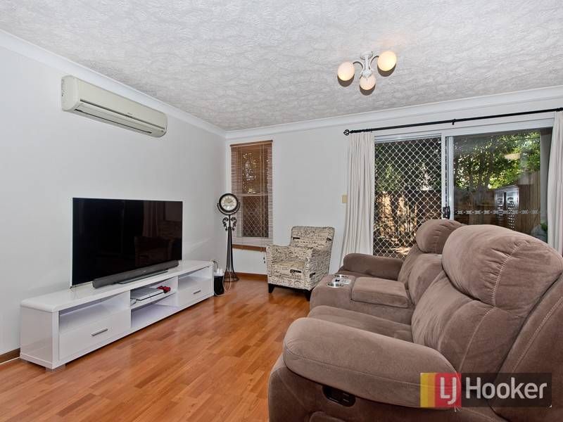 4/2 Halcomb Street, Zillmere QLD 4034, Image 2