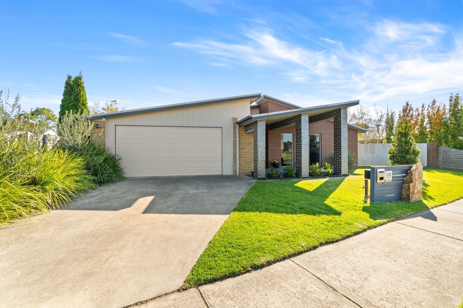 19 The Avenue, Traralgon VIC 3844, Image 0