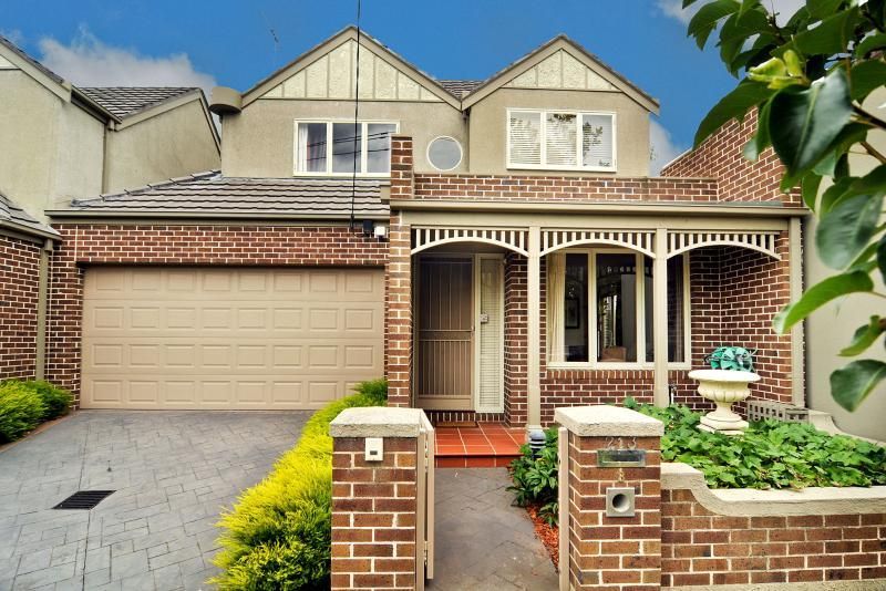 3/213 Mont Albert Road, Surrey Hills Property History & Address