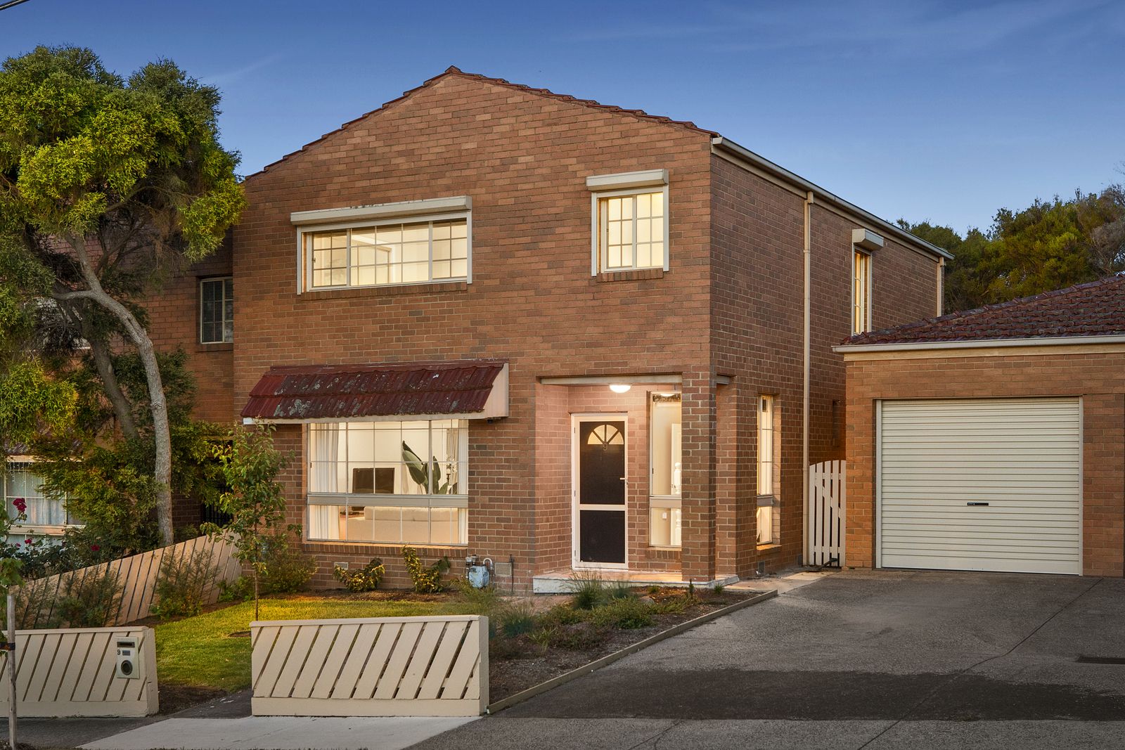 9/219-223 Mahoneys Road, Forest Hill VIC 3131
