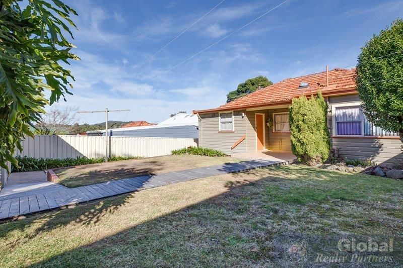 4 Stephens Avenue, Glendale NSW 2285, Image 1