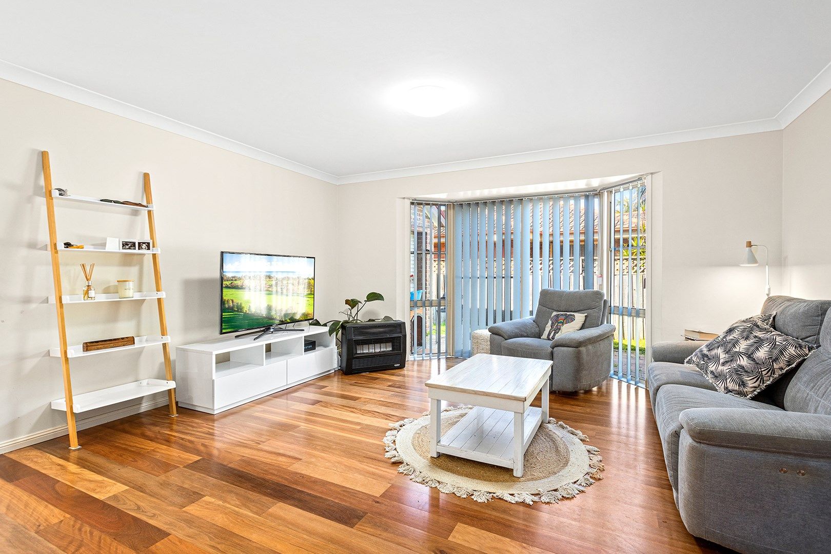 3 bedrooms Townhouse in 7A Barnsley Place MENAI NSW, 2234