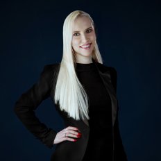 Kelly Nicholas, Sales representative