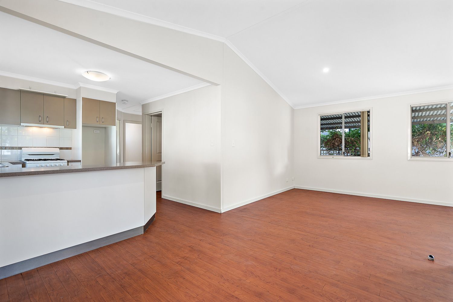 110/3 Powell Road, Coogee WA 6166, Image 2