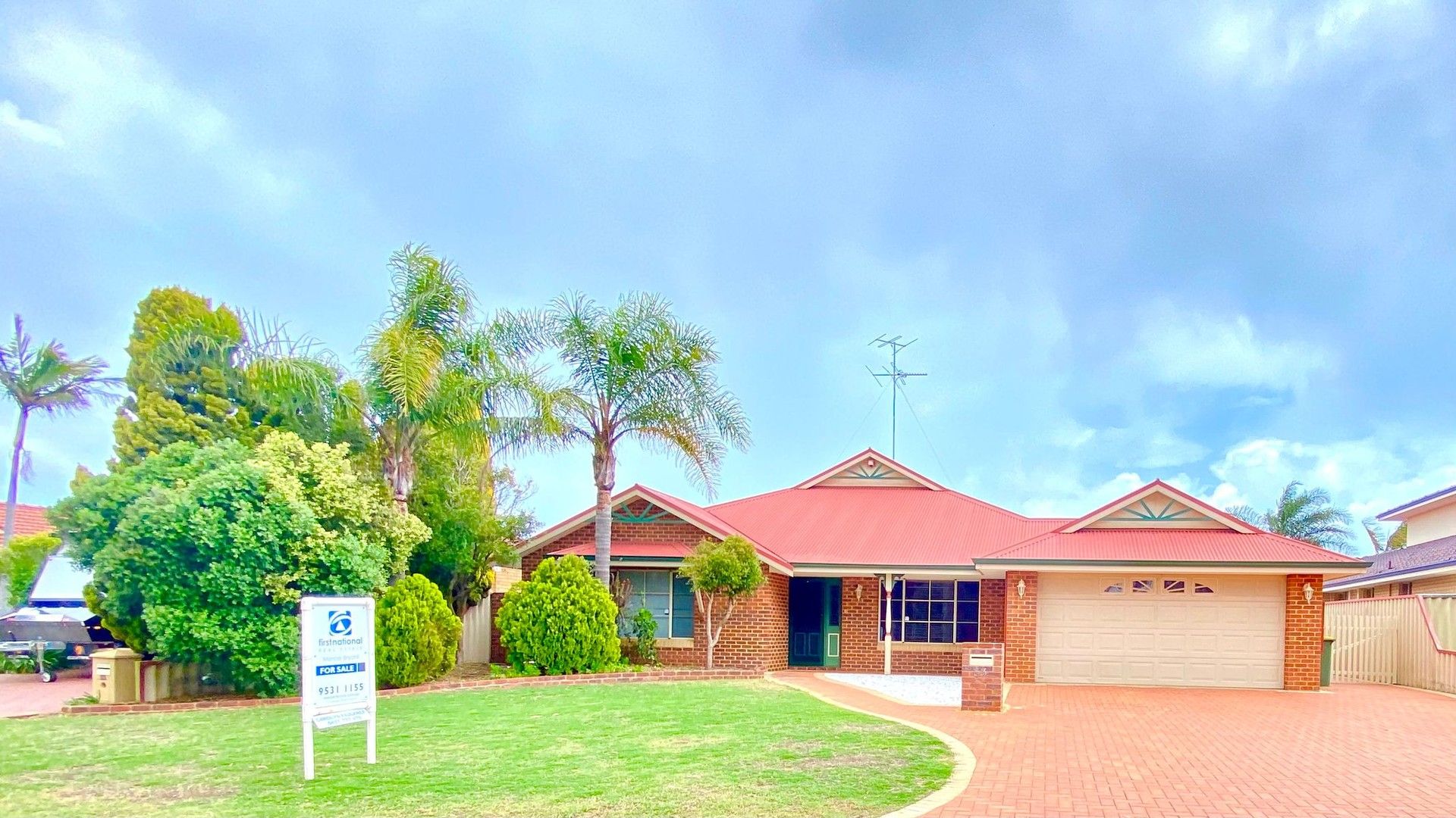 4 bedrooms House in 53 Oaklands Avenue MANDURAH WA, 6210