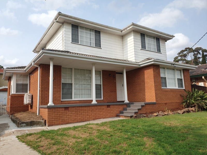 4 bedrooms House in 19 Camellia Street GREYSTANES NSW, 2145