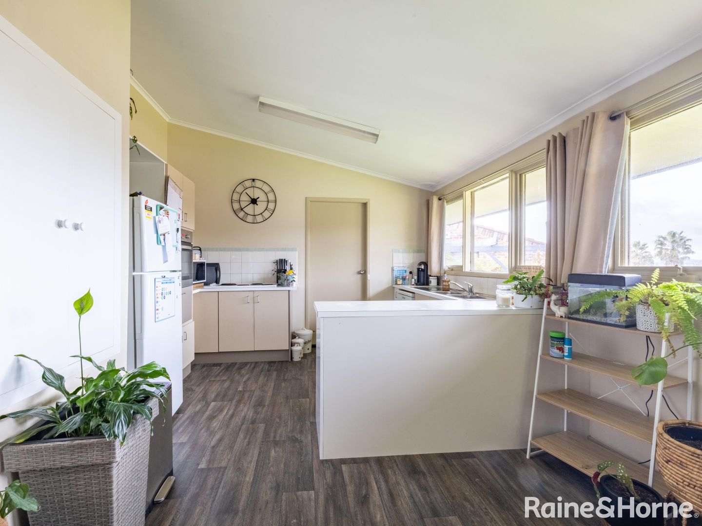 2 De Clouett Place, Windradyne NSW 2795, Image 2