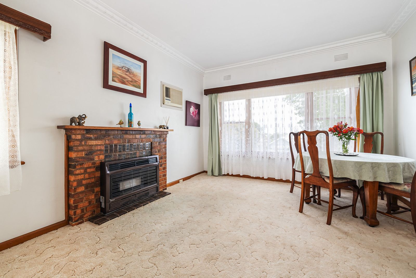 Sold 42 New Road, Oak Park VIC 3046 on 16 Nov 2023 2018856306 Domain