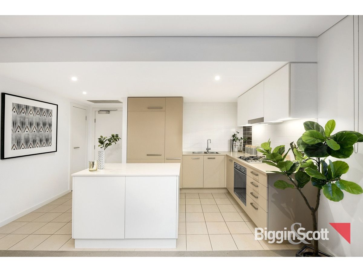 1/151 Beach Street, Port Melbourne VIC 3207, Image 2