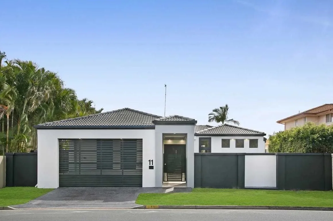 11 Cypress Drive, Broadbeach Waters QLD 4218