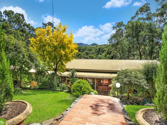 1 William James Drive, Mount Kembla NSW 2526