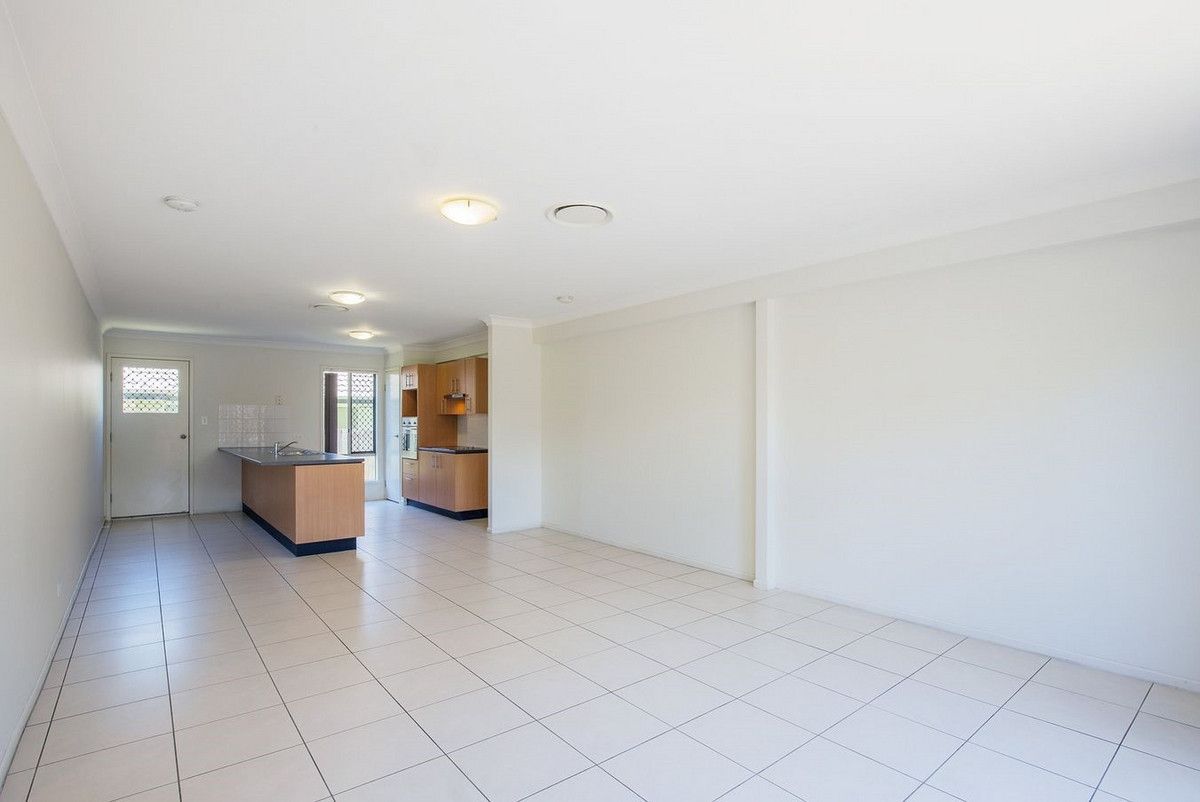 2/30 Pecan Drive, Upper Coomera QLD 4209, Image 2