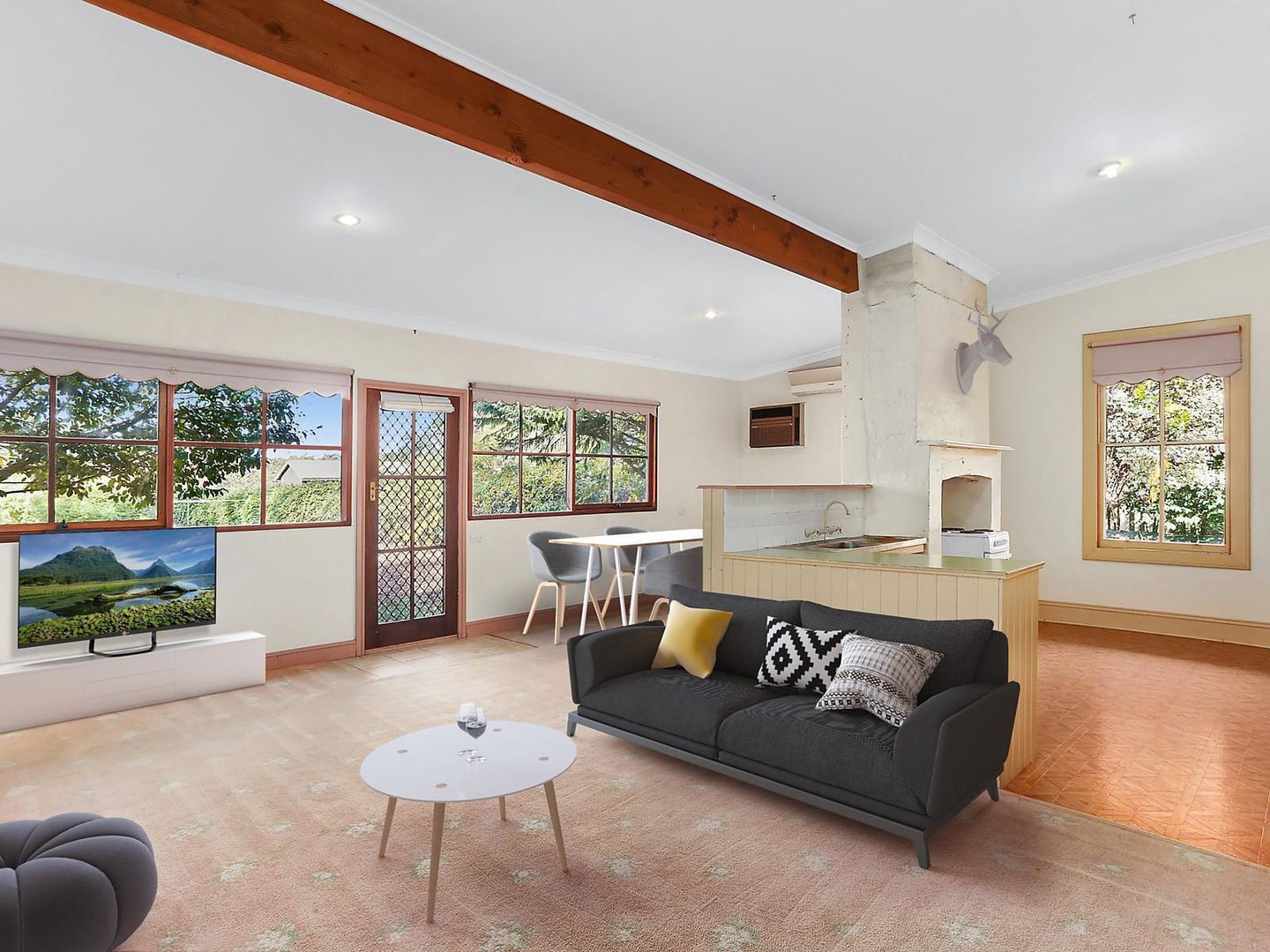 31 Railway Parade, Balmoral NSW 2571, Image 2