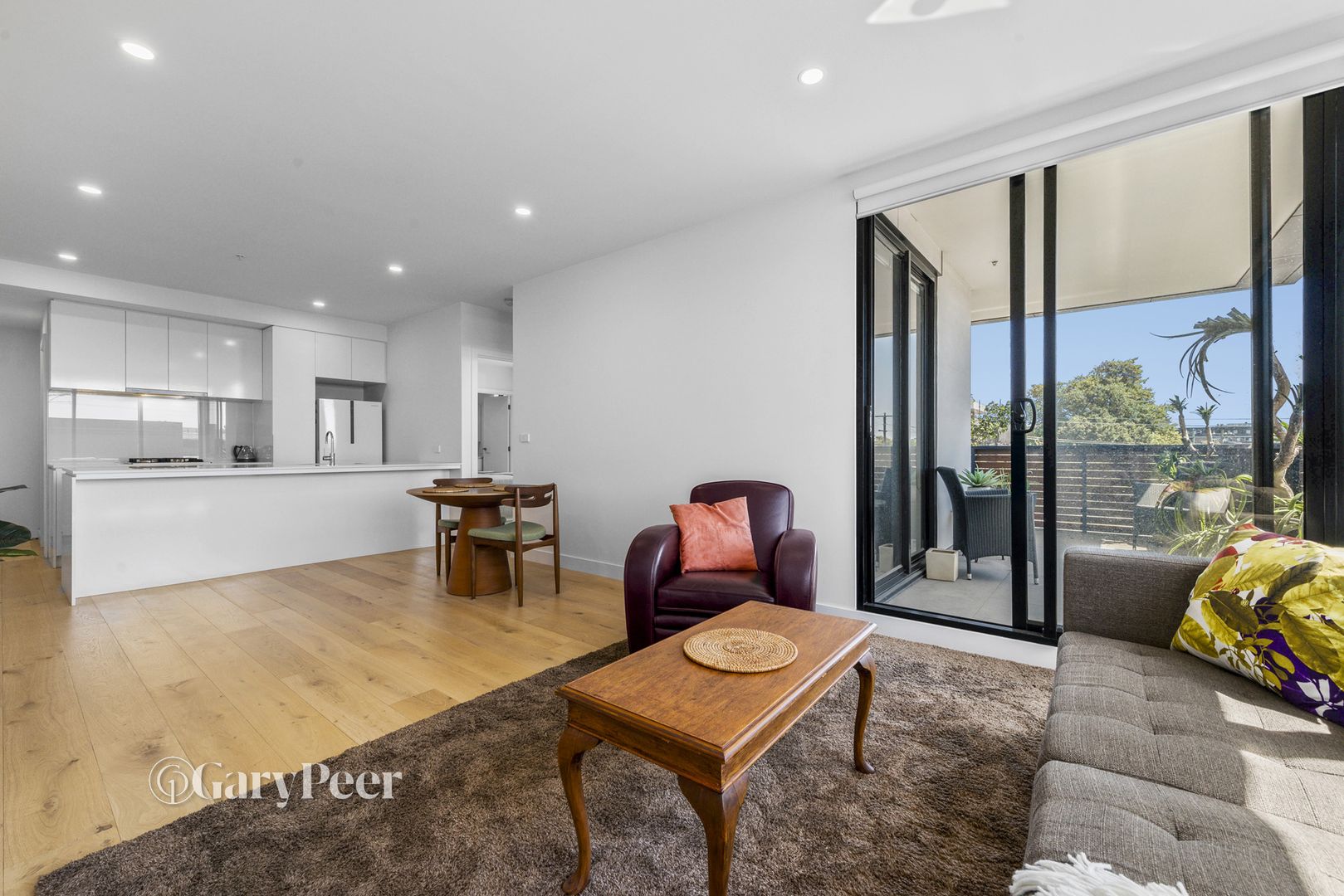 201/405 Neerim Road, Carnegie VIC 3163, Image 2