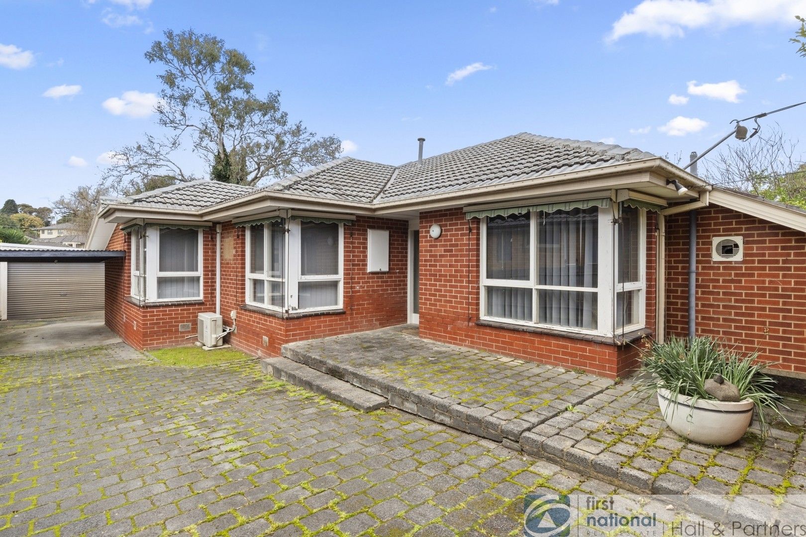 3 bedrooms House in 9 Smale Court NOBLE PARK VIC, 3174