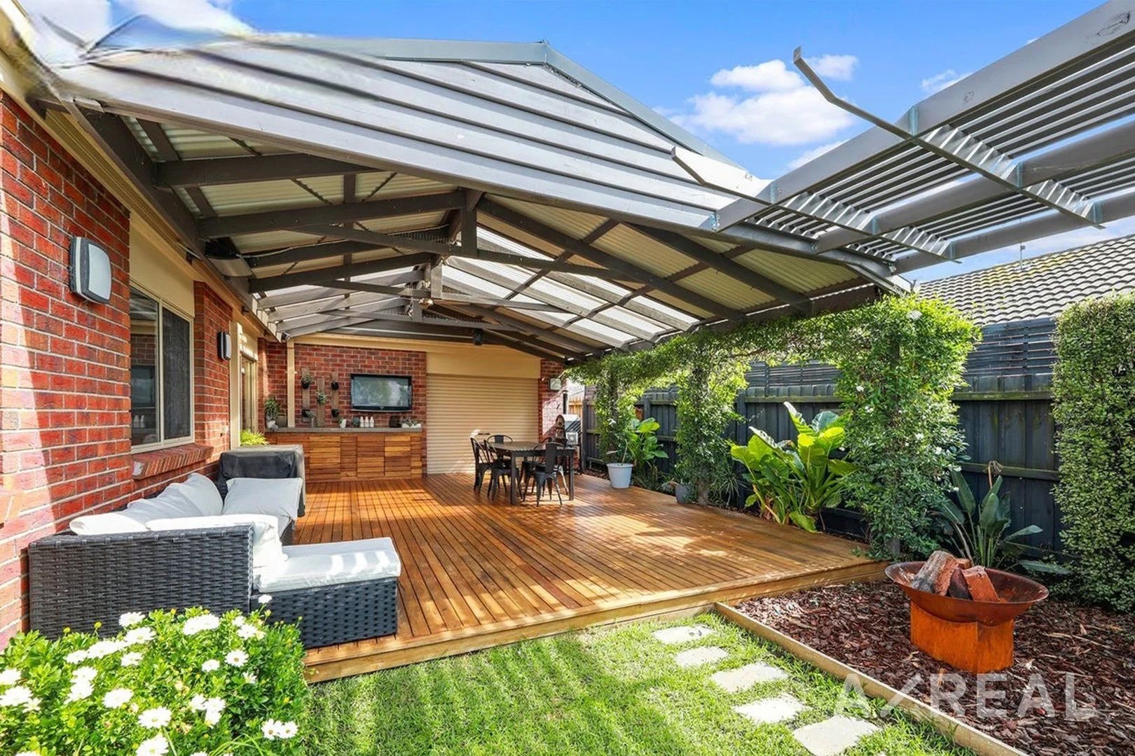 65 Red Gum Circuit, Pakenham VIC 3810