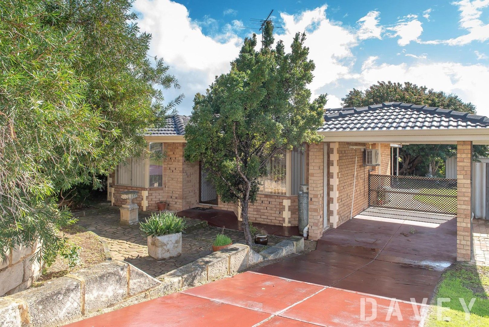 3 bedrooms House in 17 Carfax Place TWO ROCKS WA, 6037