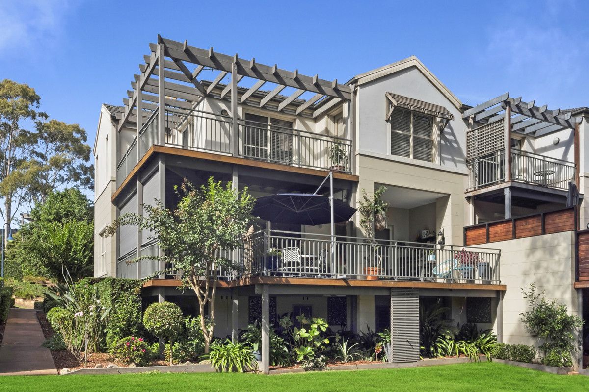 7 Jane Jarvis Way, Macquarie Links NSW 2565 Domain