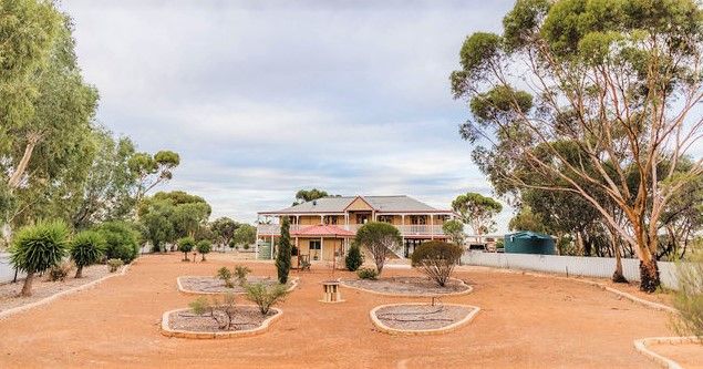 2 Draconis Street, Southern Cross WA 6426, Image 2