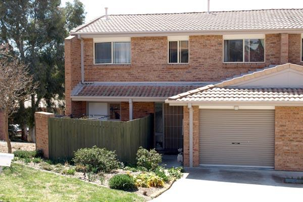 6 Cripps Place, Gordon ACT 2906