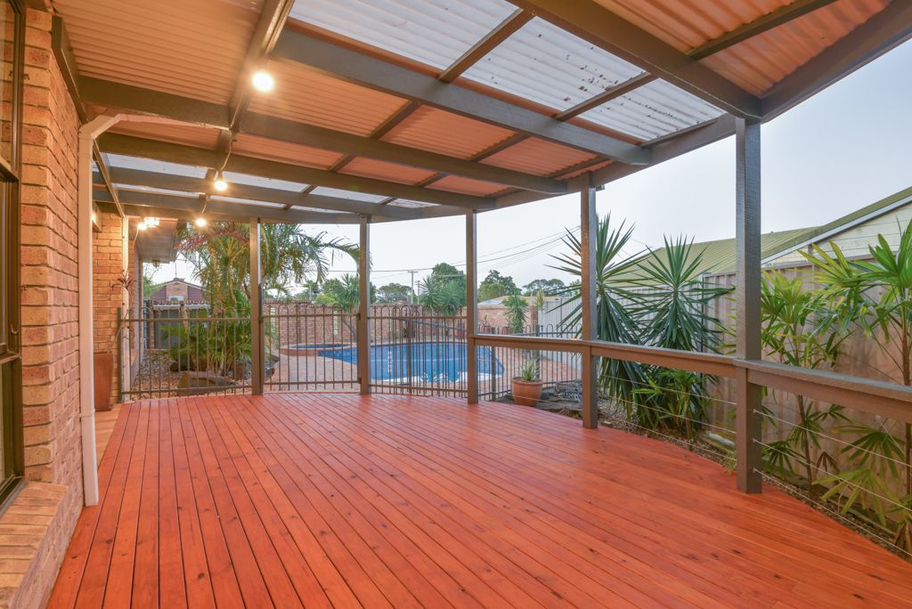 5 Glen Court, Kepnock QLD 4670, Image 2