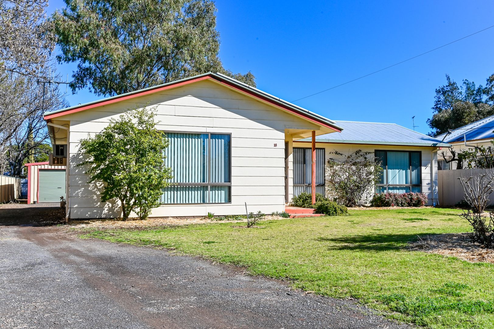Sold 18 Bingar Street, Yenda NSW 2681 on 30 Sep 2020 2016448459 Domain