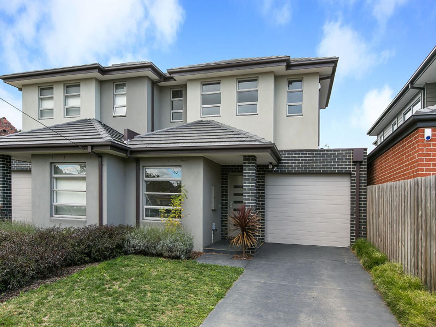 3 bedrooms Townhouse in 8B Kurrajong Street BENTLEIGH EAST VIC, 3165