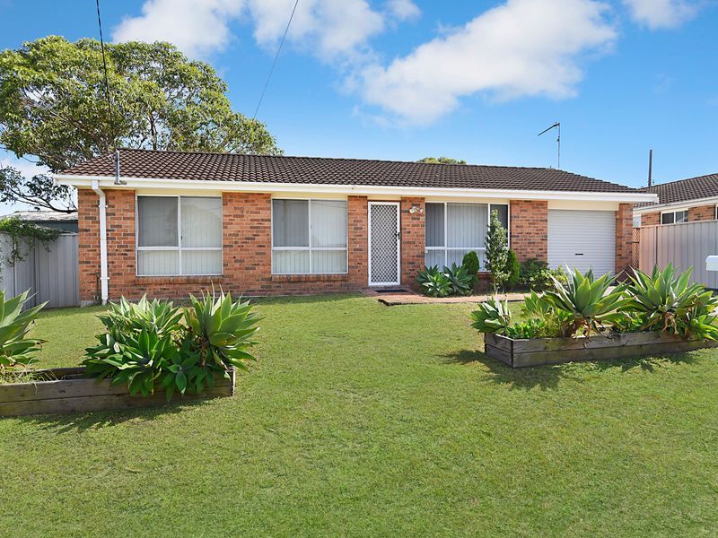 2 Maheno Avenue, Blue Haven NSW 2262, Image 0