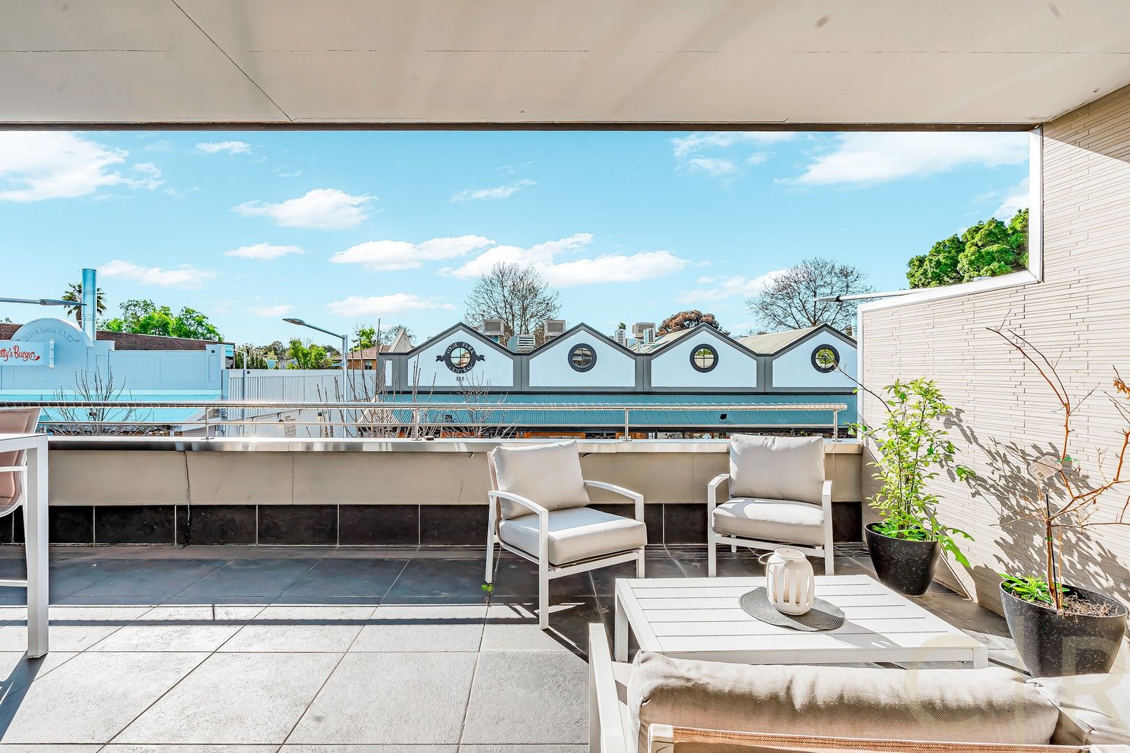 2 bedrooms Apartment / Unit / Flat in 1/162 King William Road HYDE PARK SA, 5061