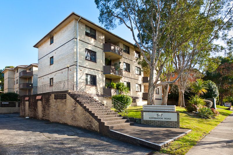2/5-7 Sherbrook Road, Hornsby NSW 2077, Image 0