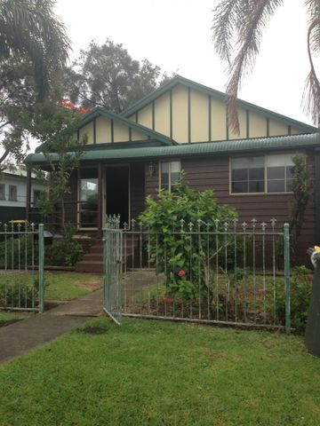 3 bedrooms House in 32 Station St EAST CORRIMAL NSW, 2518