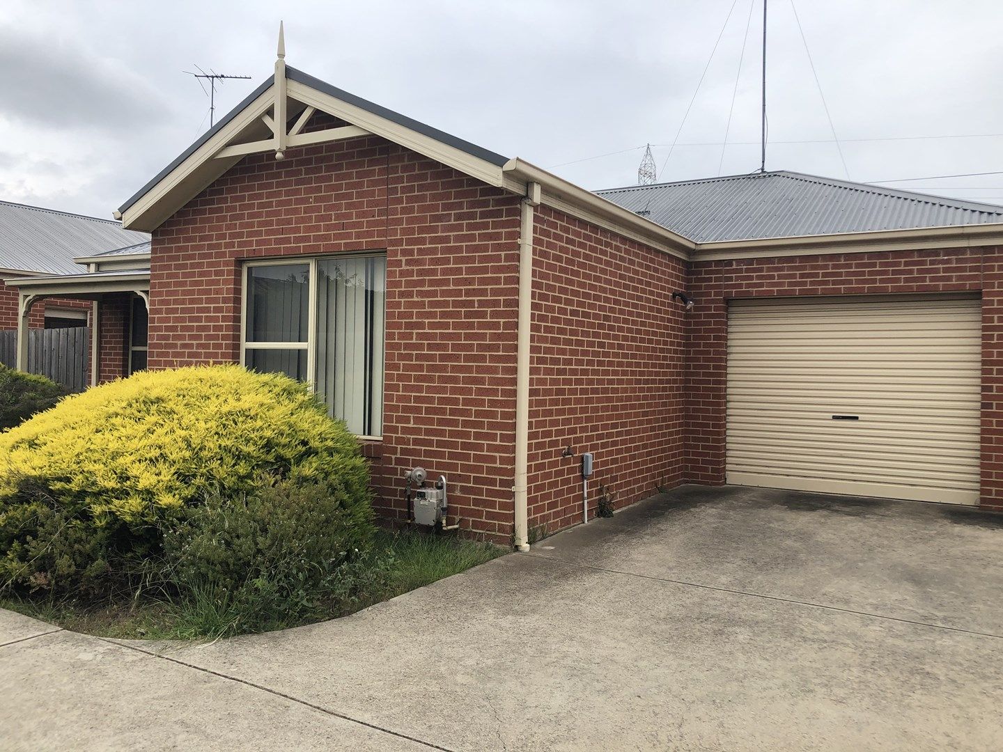2 bedrooms Apartment / Unit / Flat in 2/207 Torquay Road GROVEDALE VIC, 3216