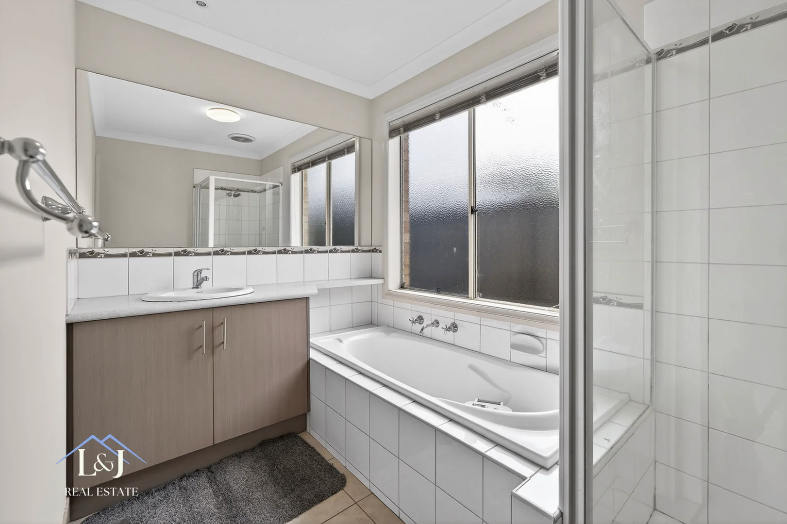 Additional image 14 of 12 CHESTNUT CHASE, Pakenham VIC 3810