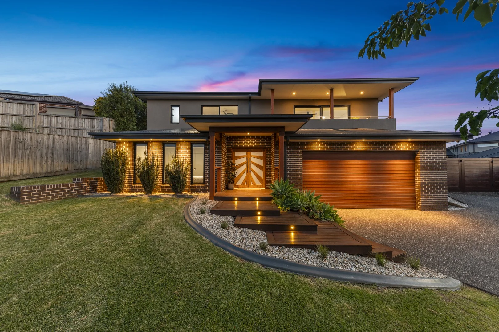 4 Manor View, Pakenham VIC 3810