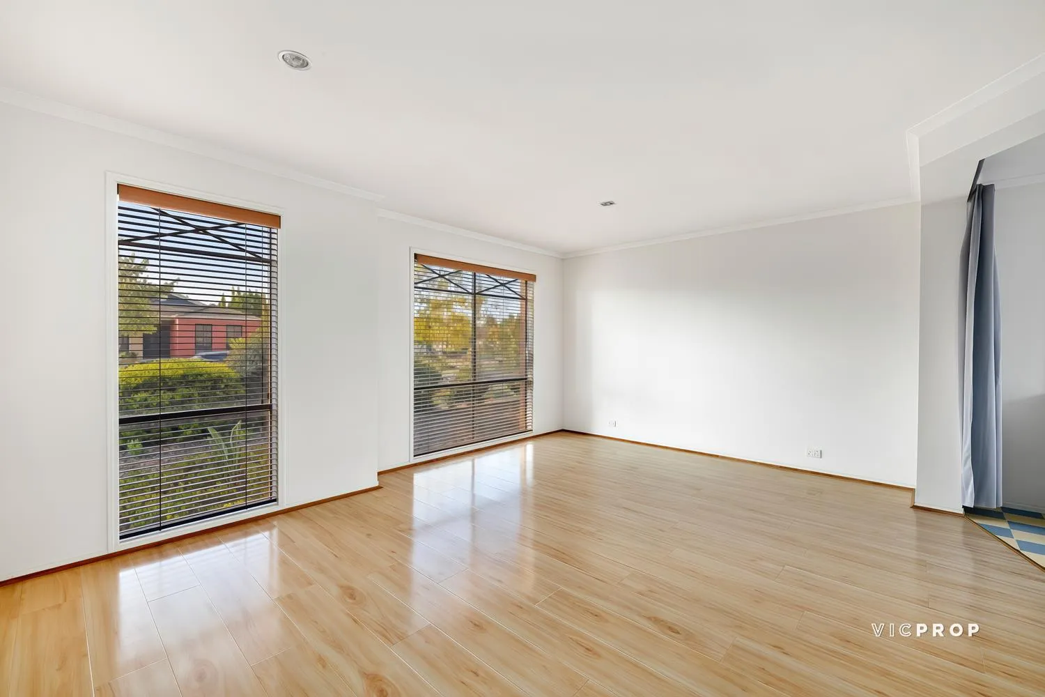 UNDER APPLICATION - CONVENIENCE FAMILY HOME NEAR POINT COOK TOWN CENTRE! - Widok 5