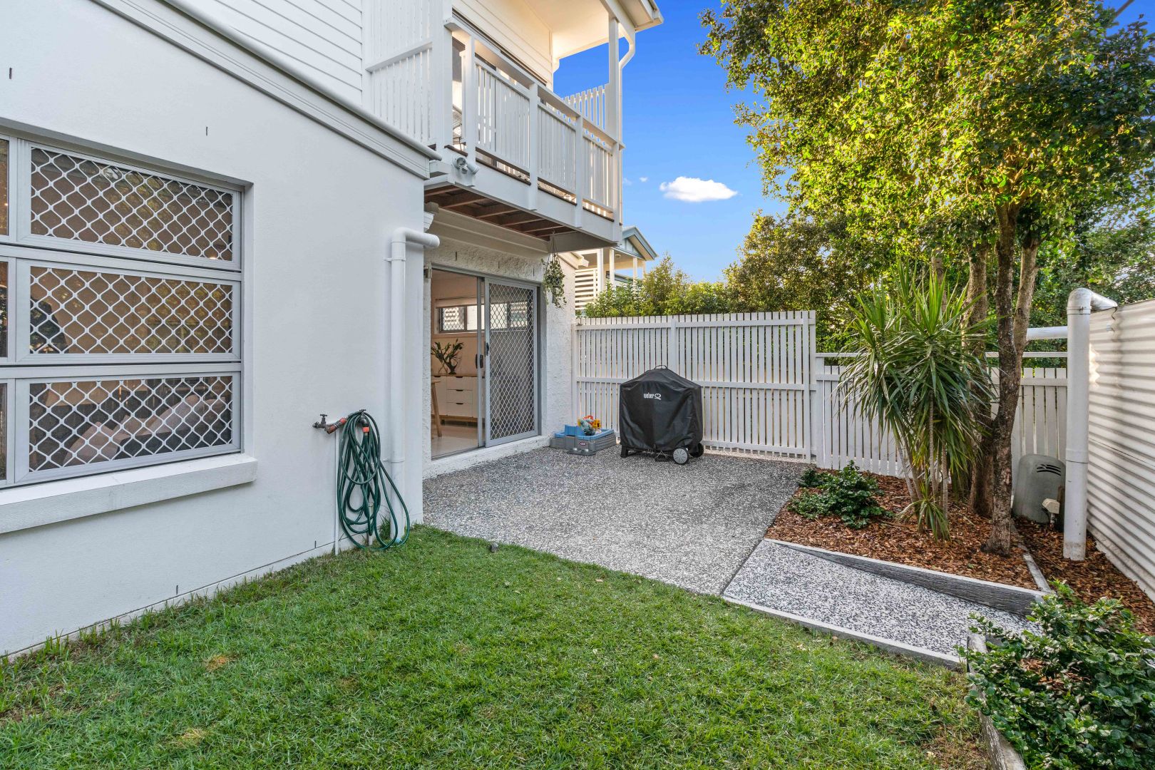 1/11 Elliot Street, Norman Park QLD 4170, Image 1