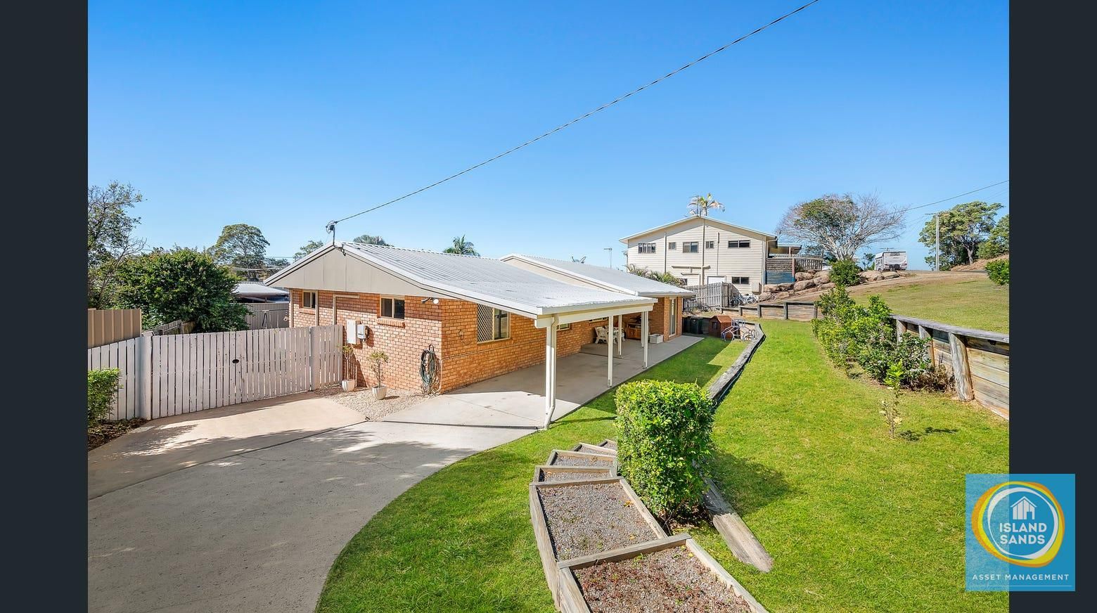 4 bedrooms House in 11 Dame/Pattie Avenue CLINTON QLD, 4680