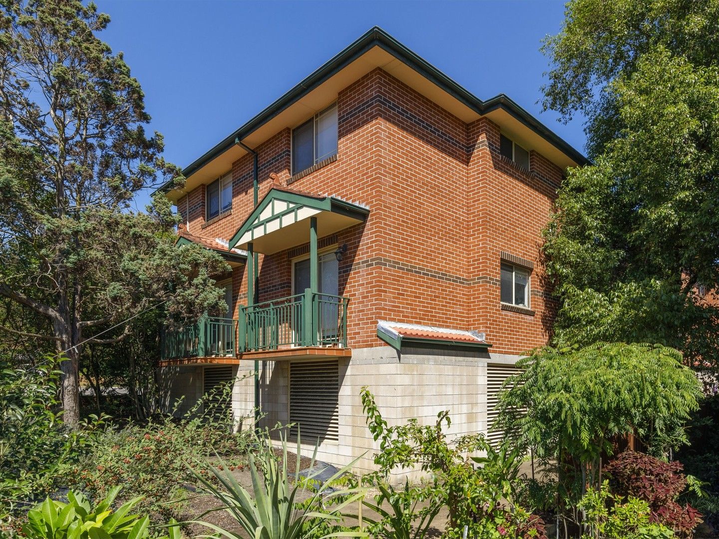2 bedrooms Townhouse in 5/582 Blaxland Road EASTWOOD NSW, 2122