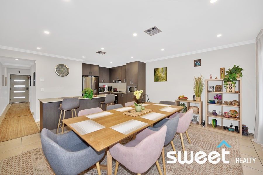 39 Purvis Avenue, Potts Hill NSW 2143, Image 1