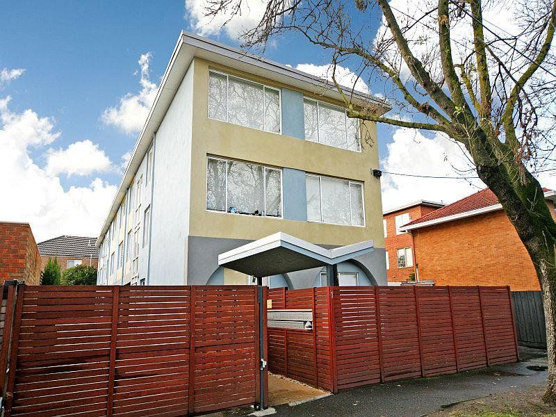 2 bedrooms Apartment / Unit / Flat in 11/1 Marne Street ST KILDA EAST VIC, 3183