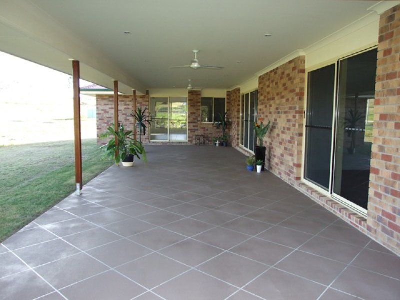 14 Swagman Drive, BENARABY QLD 4680, Image 2