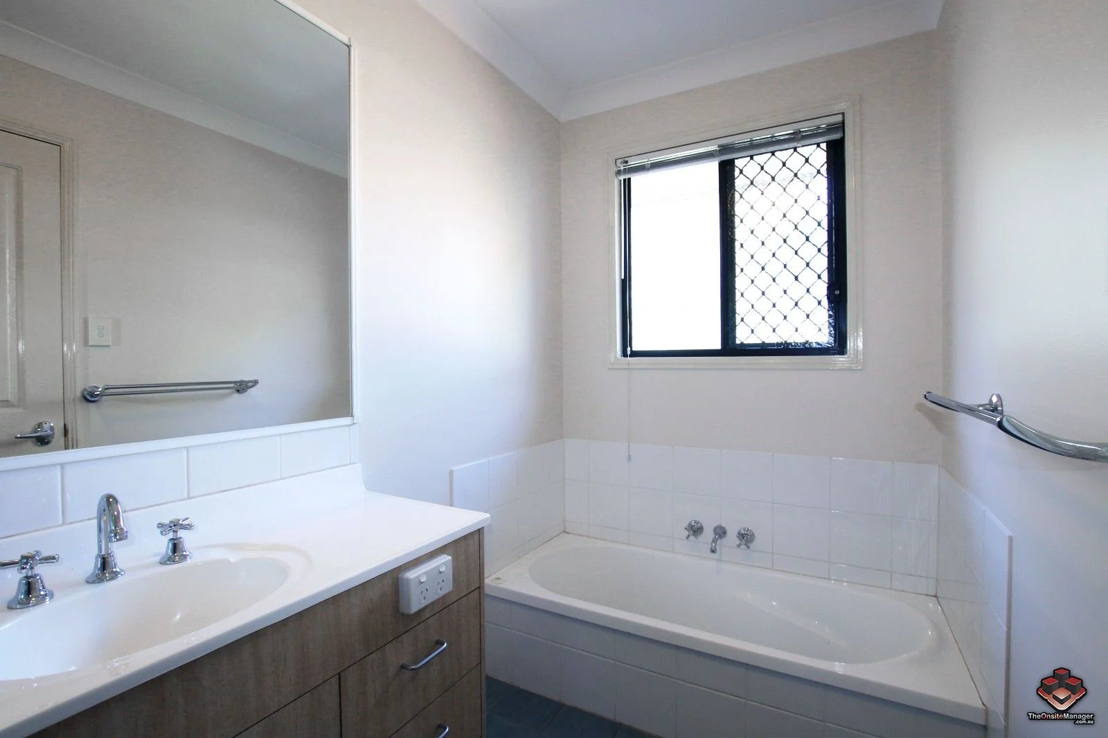 Additional image 11 of ID:21107275/300 Cliveden Avenue, Corinda QLD 4075