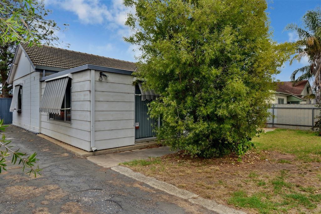 193 Sturt Road, Seacombe Gardens SA 5047, Image 2