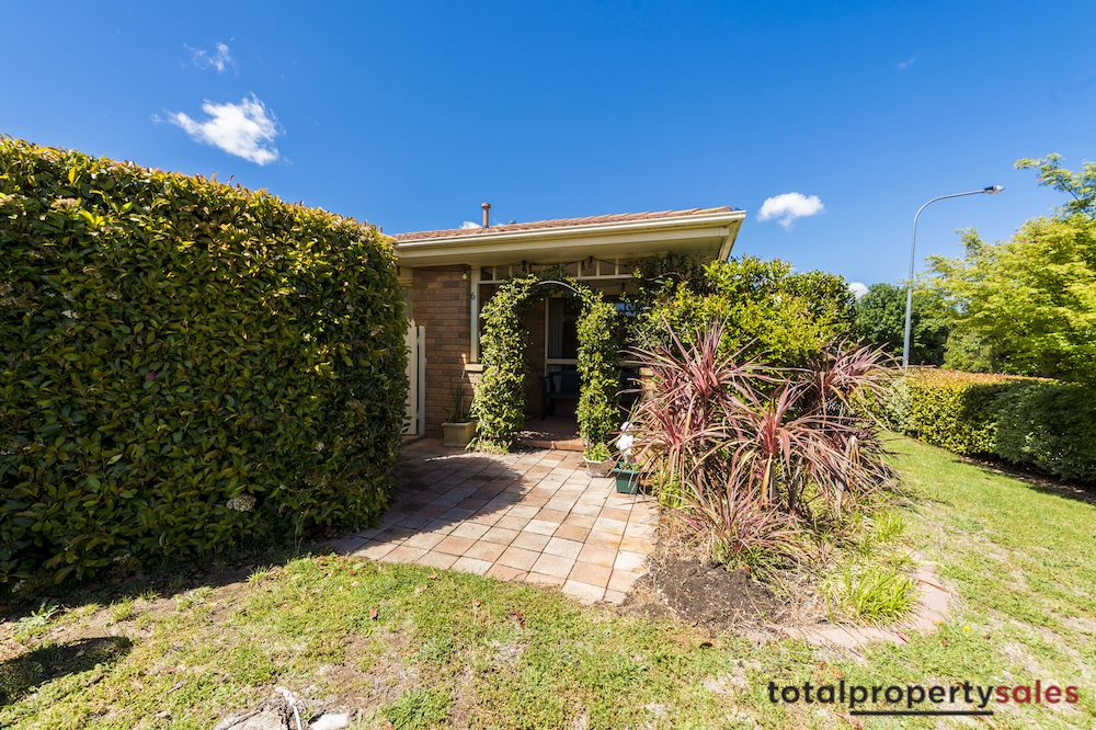 6 Thornhill Crescent, Dunlop ACT 2615, Image 1