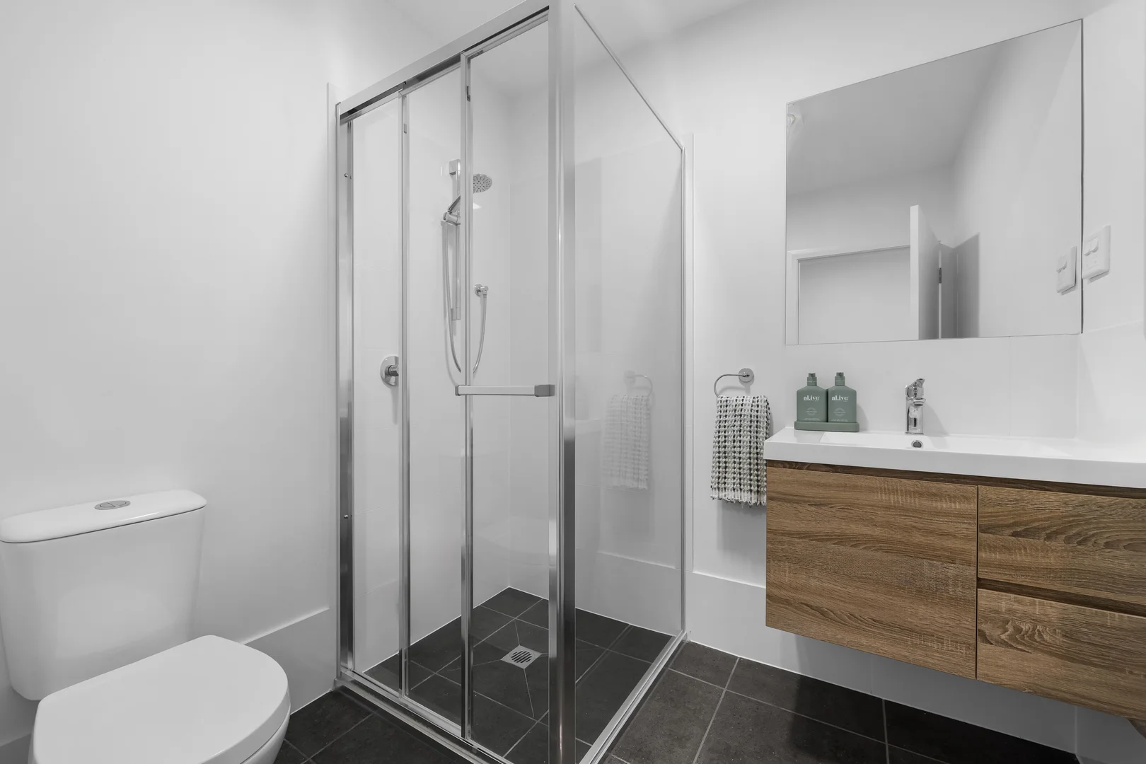 Additional image 12 of 2/153 Kahibah Road, Charlestown NSW 2290